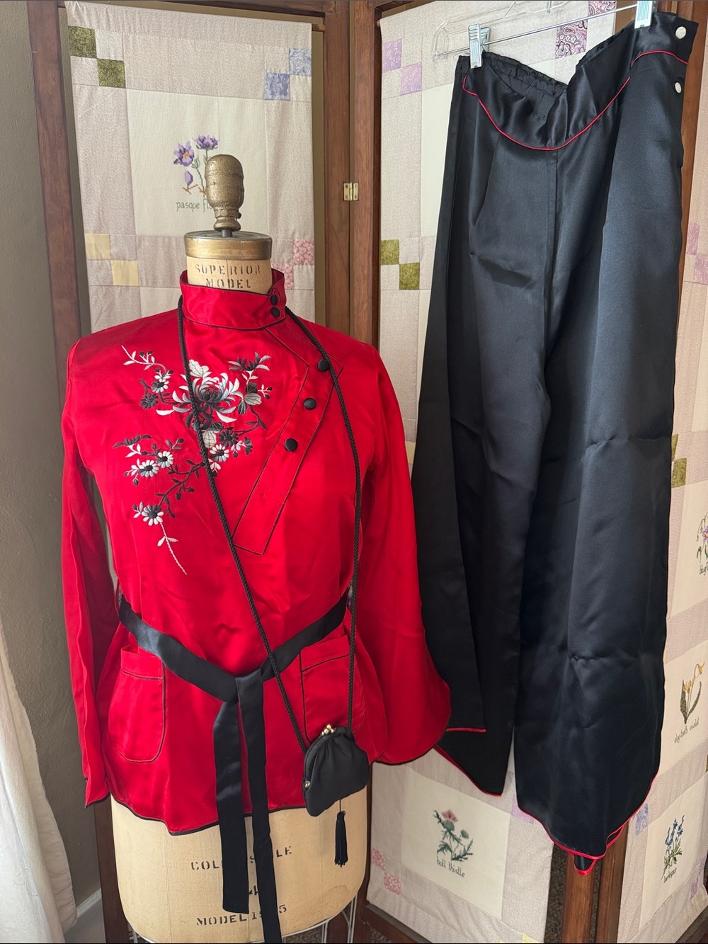 1952 Vintage Japan Satin Hostess Pajama Set Embroidered Red Black w Purse